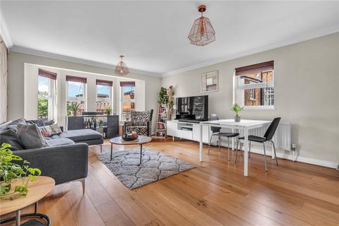 2 bedroom apartment to rent, Clarence Mews, London, SW12