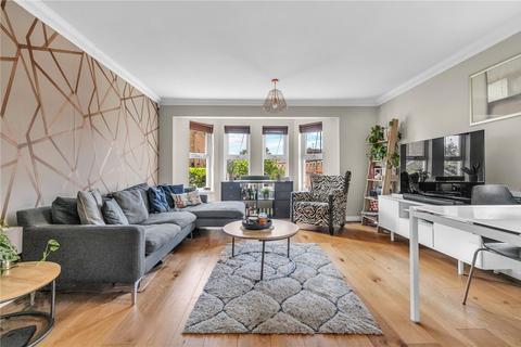 2 bedroom apartment to rent, Clarence Mews, London, SW12