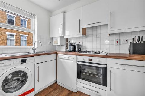 2 bedroom apartment to rent, Clarence Mews, London, SW12