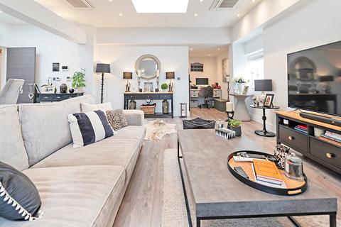 3 bedroom apartment for sale, 2 Kew Bridge Road, London, TW8