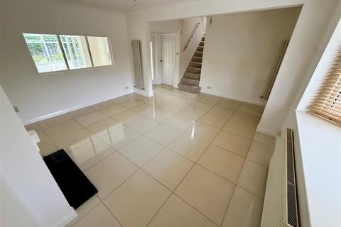 71 Blackford Road, Shirley, Solihull, B90 4DA