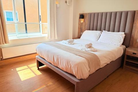 1 bedroom house to rent, Milmans Street, London