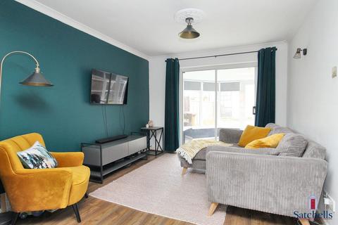 3 bedroom end of terrace house for sale, Bidwell Close, Letchworth Garden City, SG6