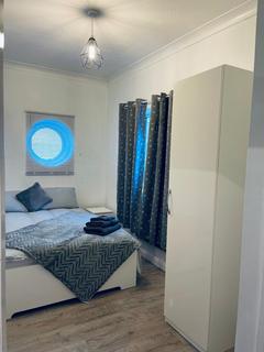2 bedroom flat to rent, Winnipeg Quay, Salford Quays, Salford, M50