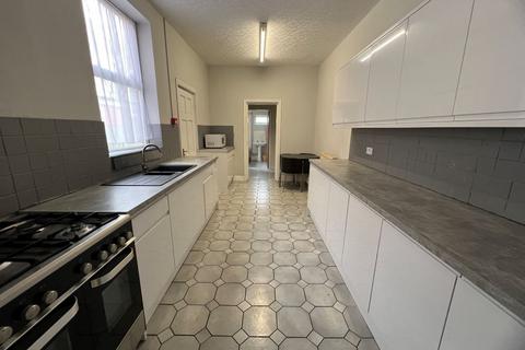 6 bedroom terraced house for sale, 12 Addison Road, Kings Heath, Birmingham, B14 7EW