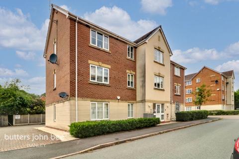 2 bedroom flat for sale, Wardle Gardens, Leekbrook, Leek ST13 7AR
