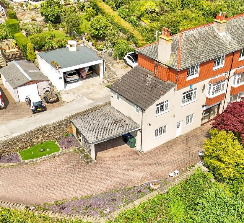 5 Bed Semi Detached property in Riddlesden