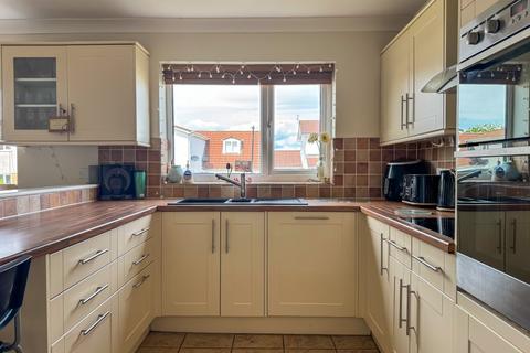 2 Manor Close, Portishead, Bristol, BS20 8NX