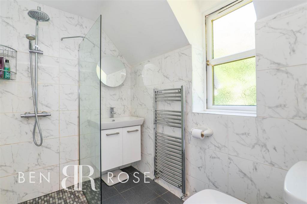 Master Ensuite