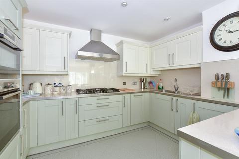 2 bedroom ground floor flat for sale, Deepdene, Shanklin PO37