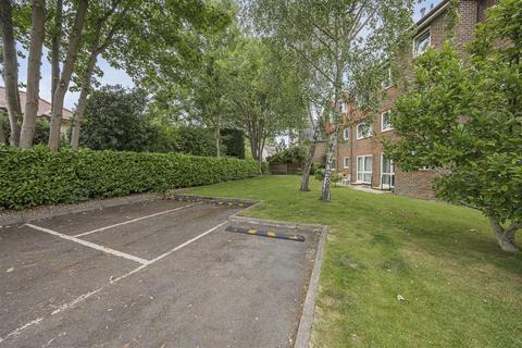 1 bedroom retirement property for sale, Green Lane, Windsor