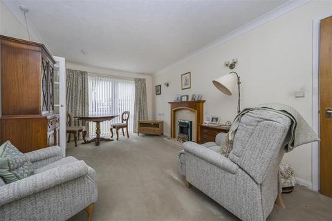 1 bedroom retirement property for sale, Green Lane, Windsor