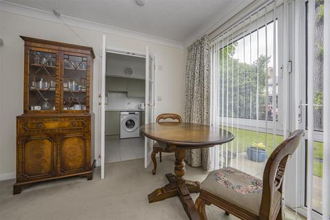 1 bedroom retirement property for sale, Green Lane, Windsor