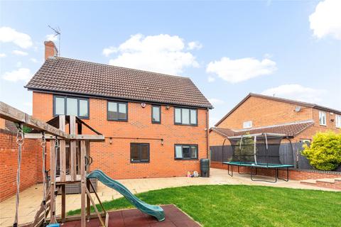 undefined, Braford Gardens, Shenley Brook End, Milton Keynes, Buckinghamshire, MK5