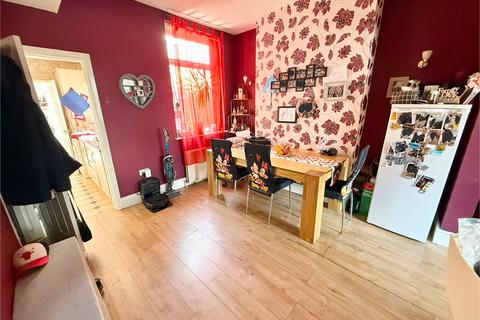 56 Leads Road, Hull, HU7 0BY