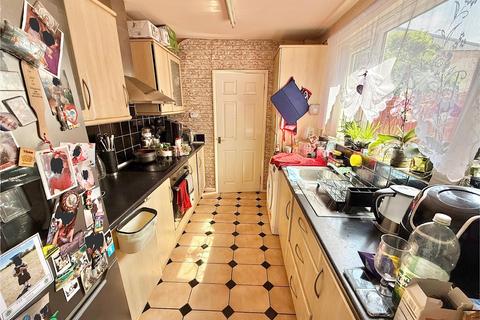 56 Leads Road, Hull, HU7 0BY