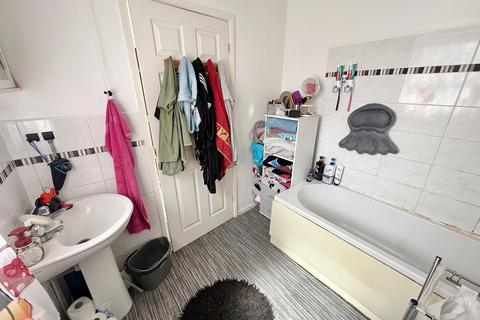 56 Leads Road, Hull, HU7 0BY