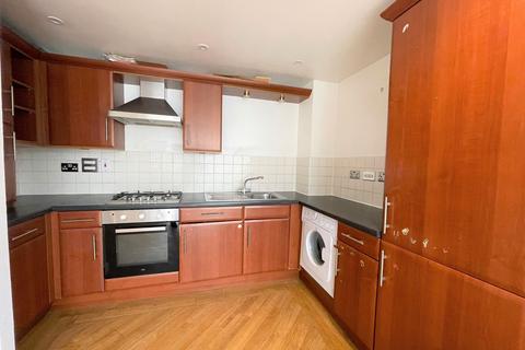 2 bedroom flat to rent, Romford, Essex, RM1