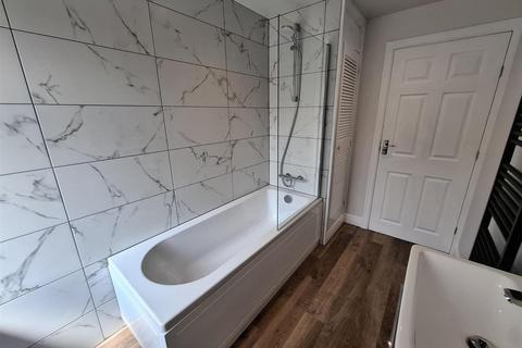 2 bedroom terraced house to rent, Tongue Lane, Buxton