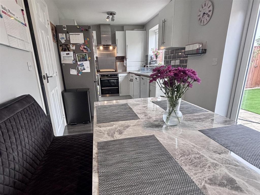 Open Plan Kitchen &amp; Dining Room
