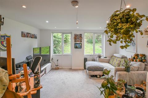 1 bedroom apartment for sale, Cameron Close, Warley, Brentwood