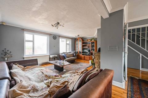 Bien Dearg Butlers Drive, London, E4 7RL