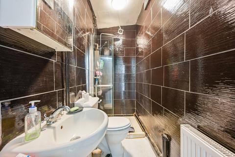 Bien Dearg Butlers Drive, London, E4 7RL