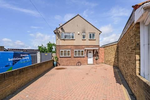 Bien Dearg Butlers Drive, London, E4 7RL