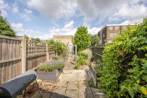 3 bedroom end of terrace house for sale, Brathway Road, Putney, London, SW18