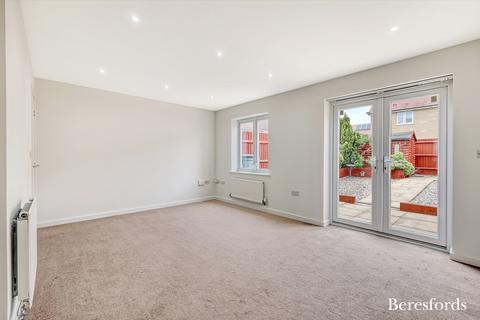 19 Appleby Drive, Romford, RM3 7SH
