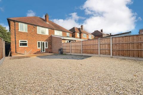 62 Lyndon, West Bromwich, B71 4EW