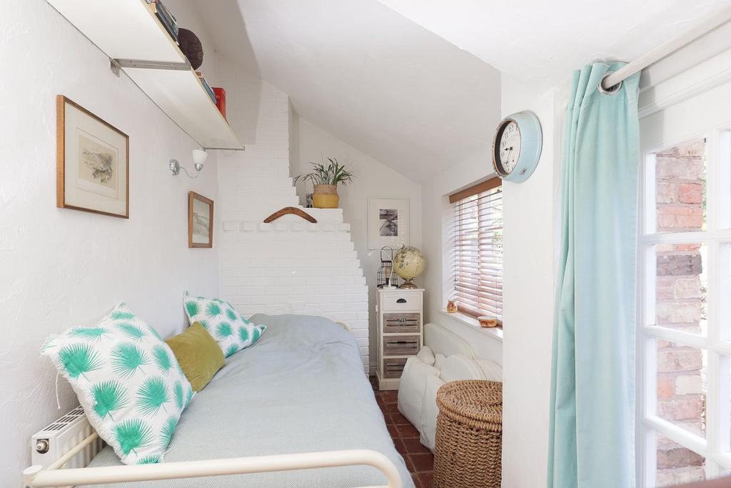18 Southam Road CV22-15.jpg