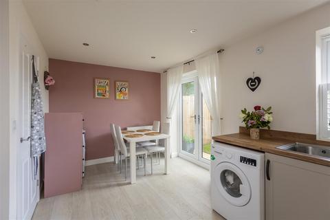 3 bedroom townhouse for sale, Rye Close, Pickering