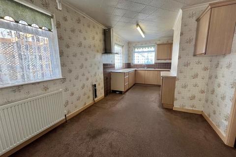 3 bedroom semi-detached bungalow for sale, Cherry Court, Gilberdyke, Brough