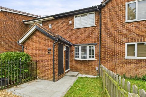 11 Bushbarns, Cheshunt, Waltham Cross, EN7 6EA