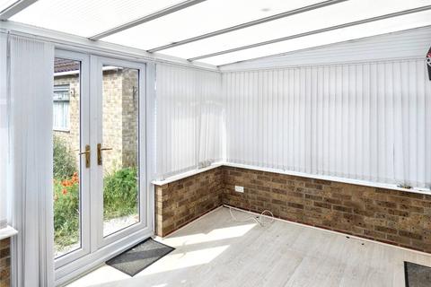 3 bedroom semi-detached house for sale, Downfield Avenue, Hull, East Riding of Yorkshi, HU6