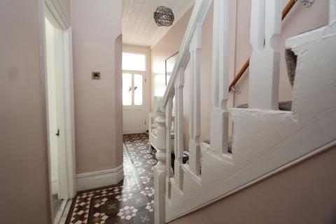 81 Broad Street, Barry, CF62 7AG