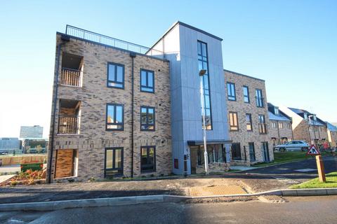 2 bedroom apartment to rent, Hurley Drive, Bracknell RG12