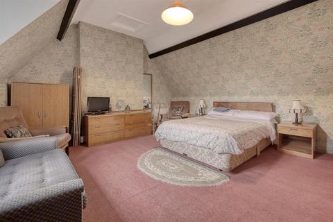 Flat 3, The Old Rectory Abbey Fields, East Hanningfield, Chelmsford, CM3 8XD