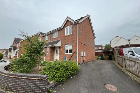 3 bedroom semi-detached house to rent, Warren Hill, Newhall, Swadlincote, DE11