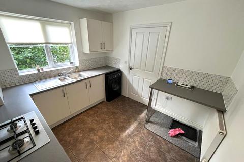 3 bedroom semi-detached house to rent, Warren Hill, Newhall, Swadlincote, DE11