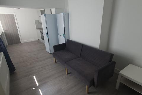 5 bedroom house to rent, 26 Bertram Street