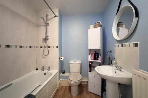 2 bedroom apartment for sale, Dunthorne Way, Grange Farm, Milton Keynes