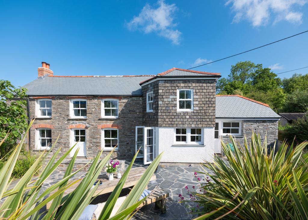 6846b4daad42c Marine Cottage-12
