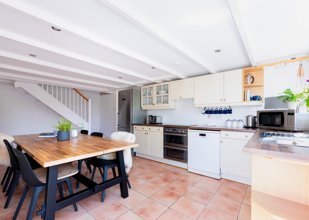 6846b5a275748 Marine Cottage-34