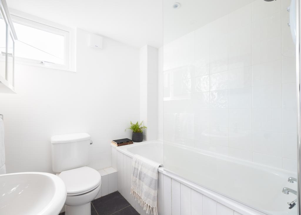 6846b5a036d14 Marine Cottage-25