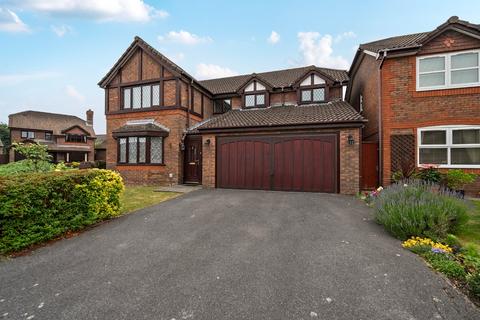 1 Coghlan Close, Fareham, PO16 7YE
