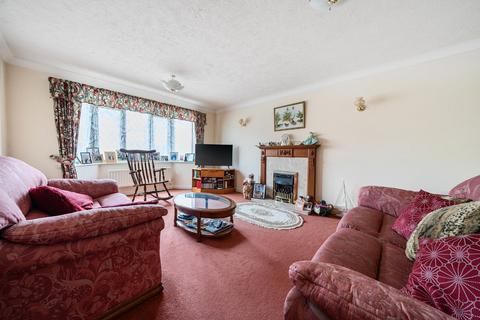 1 Coghlan Close, Fareham, PO16 7YE