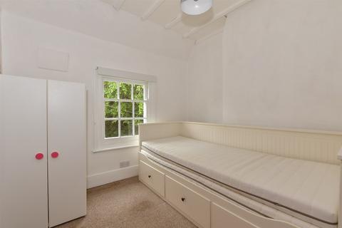 7 Chapel Row, Herne Bay, CT6 7HU