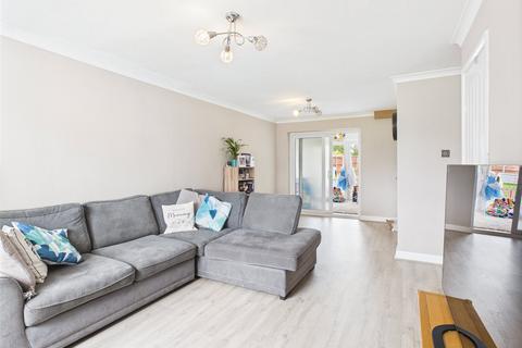 9 Bittern Avenue, Abbeydale, Gloucester, GL4 4WG